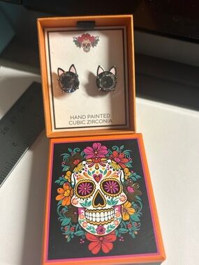 Bella Jack Earrings Kitty Cat Head  Earrings Cubic Zirconia Smoky Grey